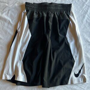 Nike Men's Medium Black, White/Gray Detailed Dri-FIT Basketball Shorts